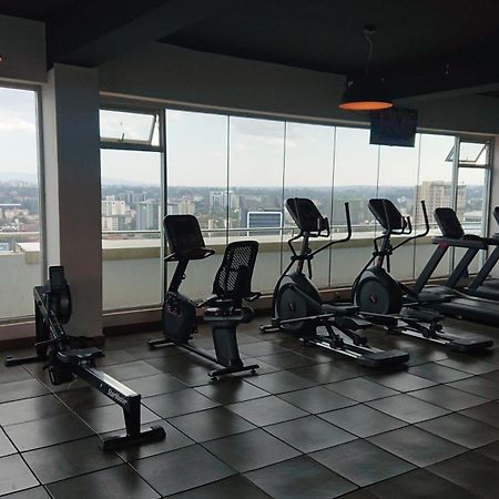 Luxury Skynest With Gym And Pool In Westlands Apartment ไนโรบี ภายนอก รูปภาพ