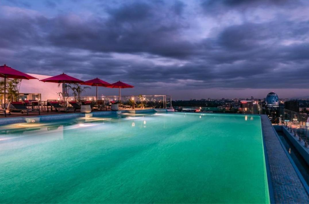 Luxury Skynest With Gym And Pool In Westlands Apartment ไนโรบี ภายนอก รูปภาพ