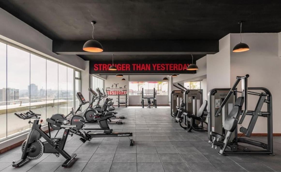 Luxury Skynest With Gym And Pool In Westlands Apartment ไนโรบี ภายนอก รูปภาพ